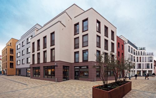 Projekte_Bilder_unten_Rompel 03 Wohnhaus mit Ladengeschäft auf Quartiersplatz Rompel-Carré Oberursel
